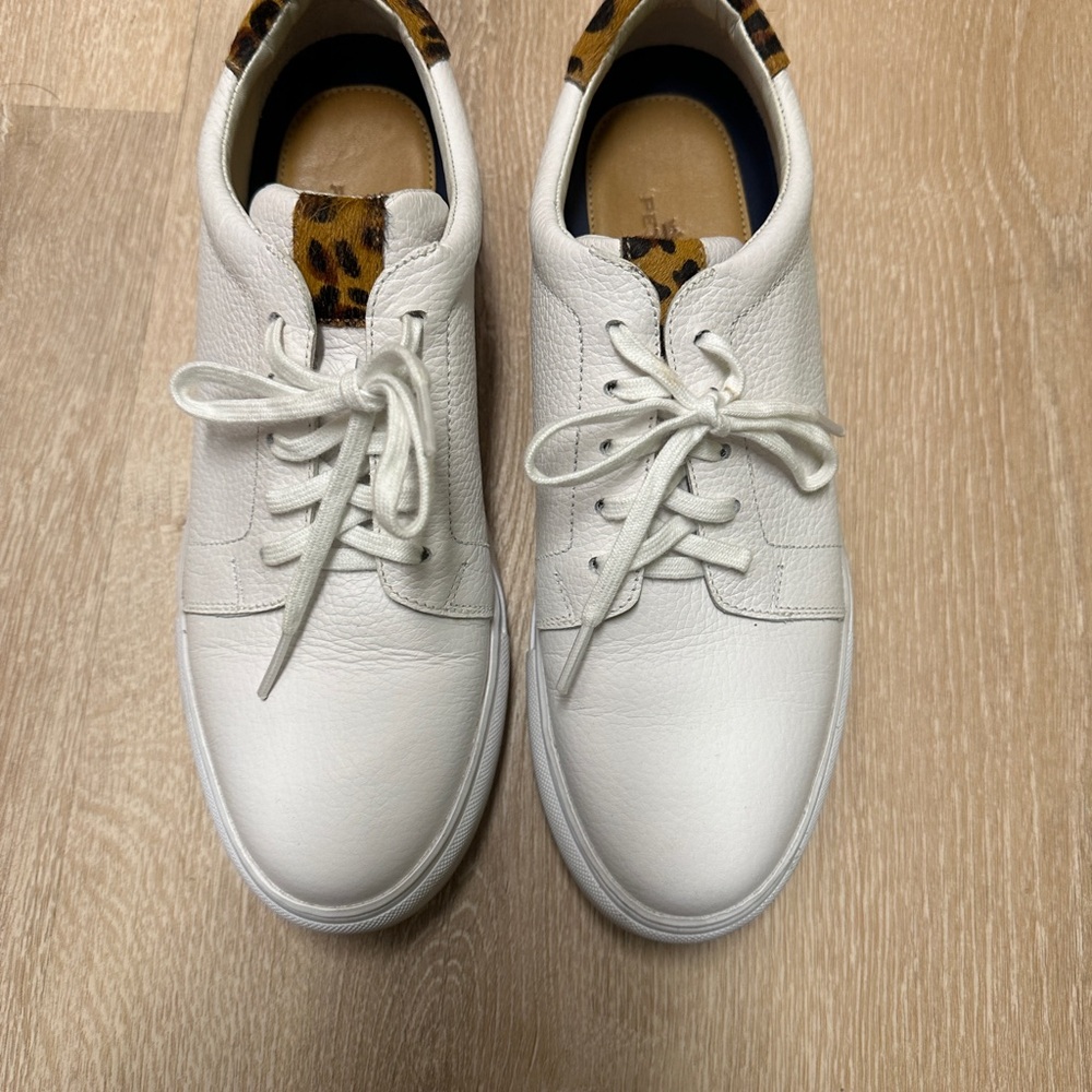 White Leather women's Shoes with Leopard Accent